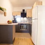 Appartement Pipi 2br With Balcony *