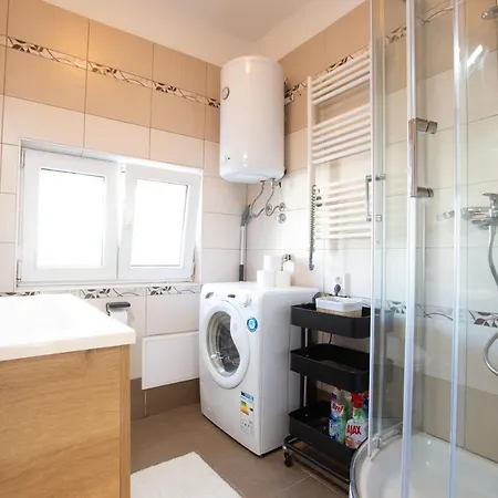 شقة Pipi 2br With Balcony زادار