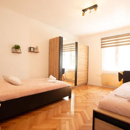 Pipi 2br With Balcony *