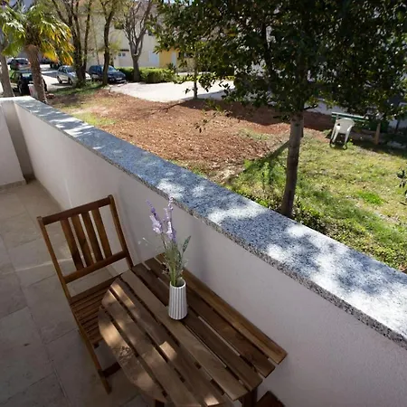 Pipi 2br With Balcony