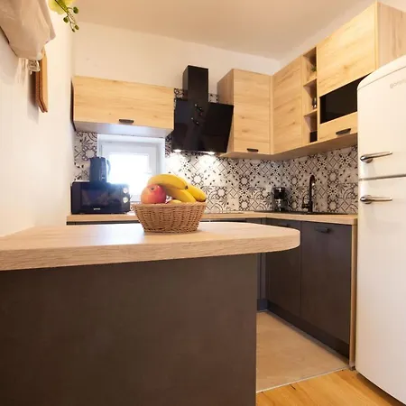 Pipi 2br With Balcony 扎达尔