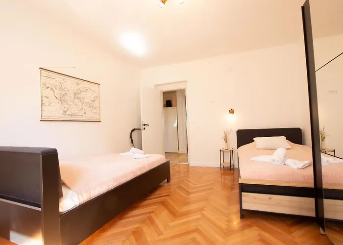 Pipi 2br With Balcony Apartman