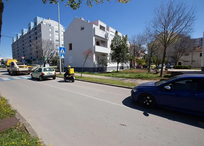 Pipi 2br With Balcony Apartman