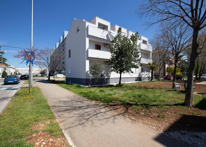 Pipi 2br With Balcony Apartman Zára