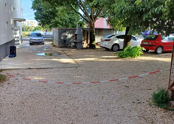 Pipi 2br With Balcony *